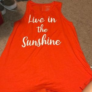 “Live in the Sunshine” top